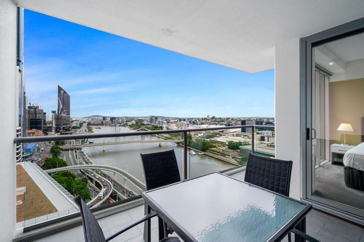 City Living - Brisbane River-View 2 Bedroom Apt Екстер'єр фото