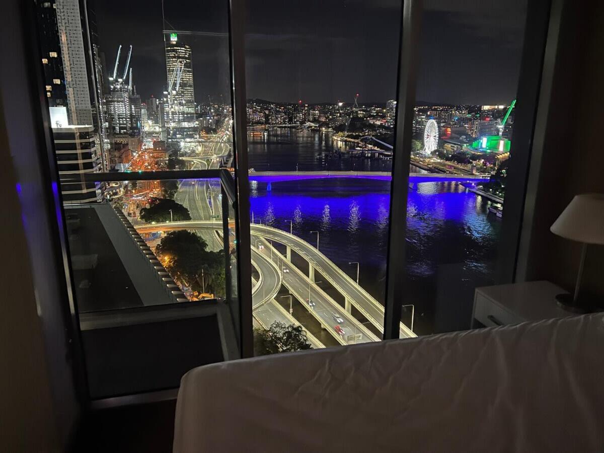 City Living - Brisbane River-View 2 Bedroom Apt Екстер'єр фото